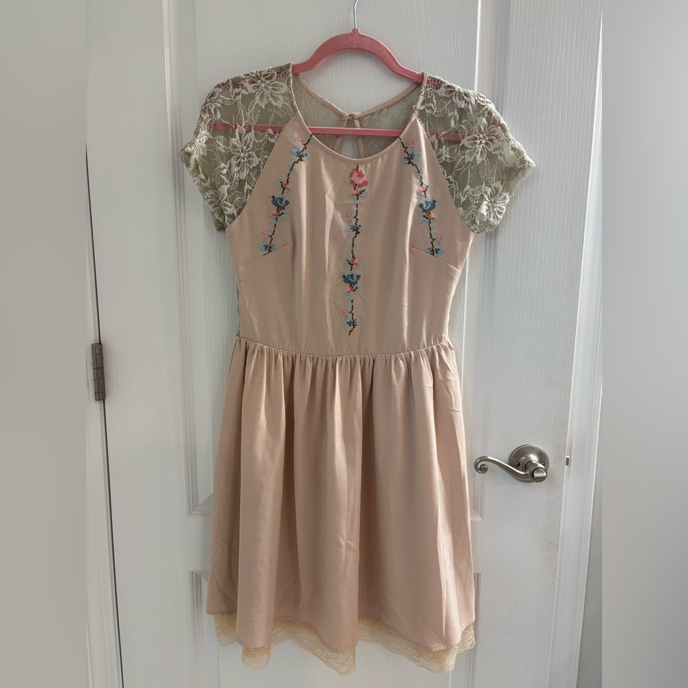 ModCloth Fervour pink embroidered lace dress